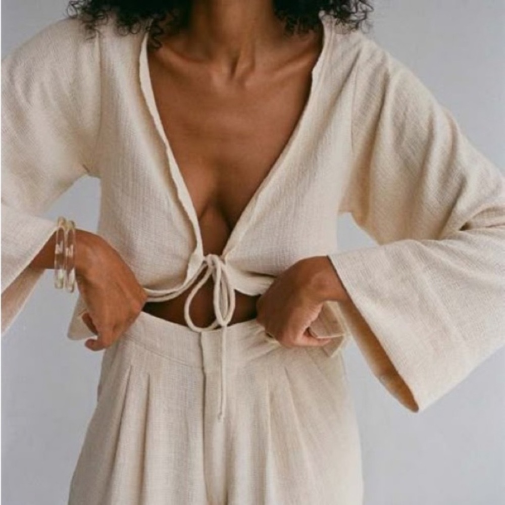 Bahhgoose Tie Bell sleeve top XS